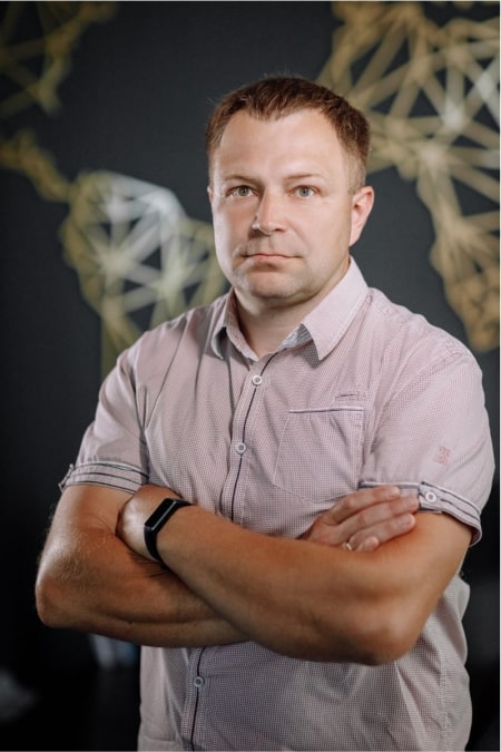 Митрофанов.